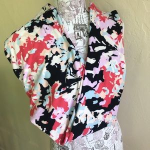 LuLaRoe Abstract Leggings